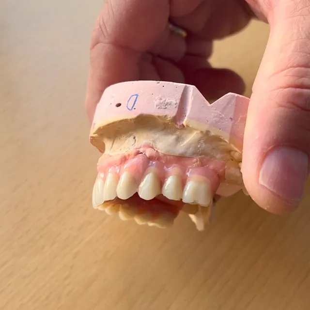 Suarez Y Vidal Laboratorio Dental